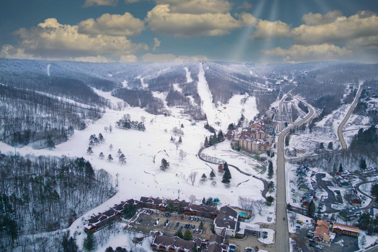 Ski-Inandout And Golf Condo With Aandc At Holiday Valley! Ellicottville Esterno foto